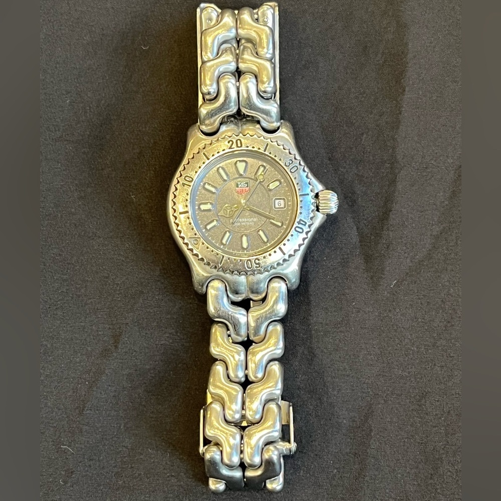 Tag Heuer Vintage Silver Gray Women’s
Watch